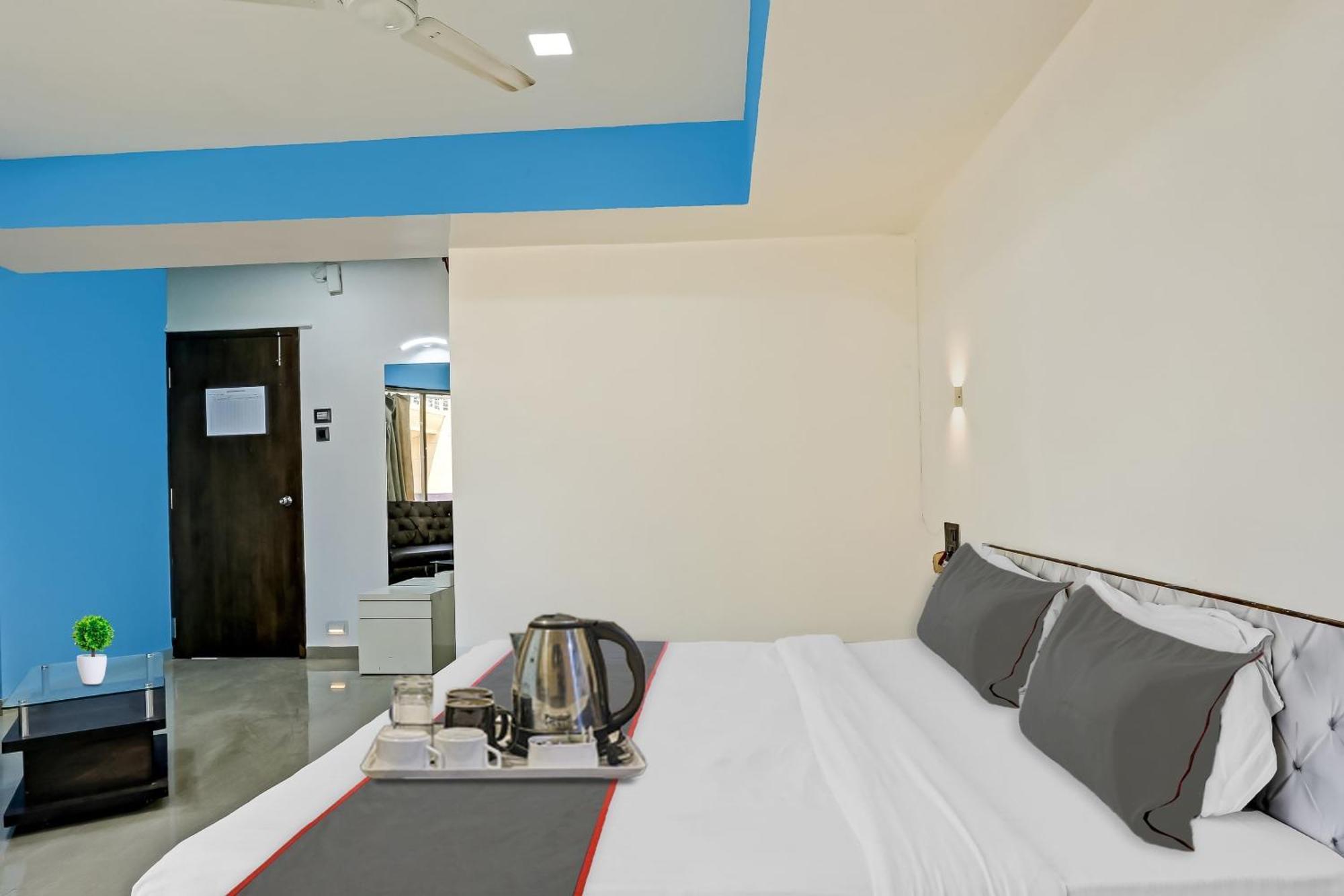Oyo Salt House Hotel Mumbai  Buitenkant foto