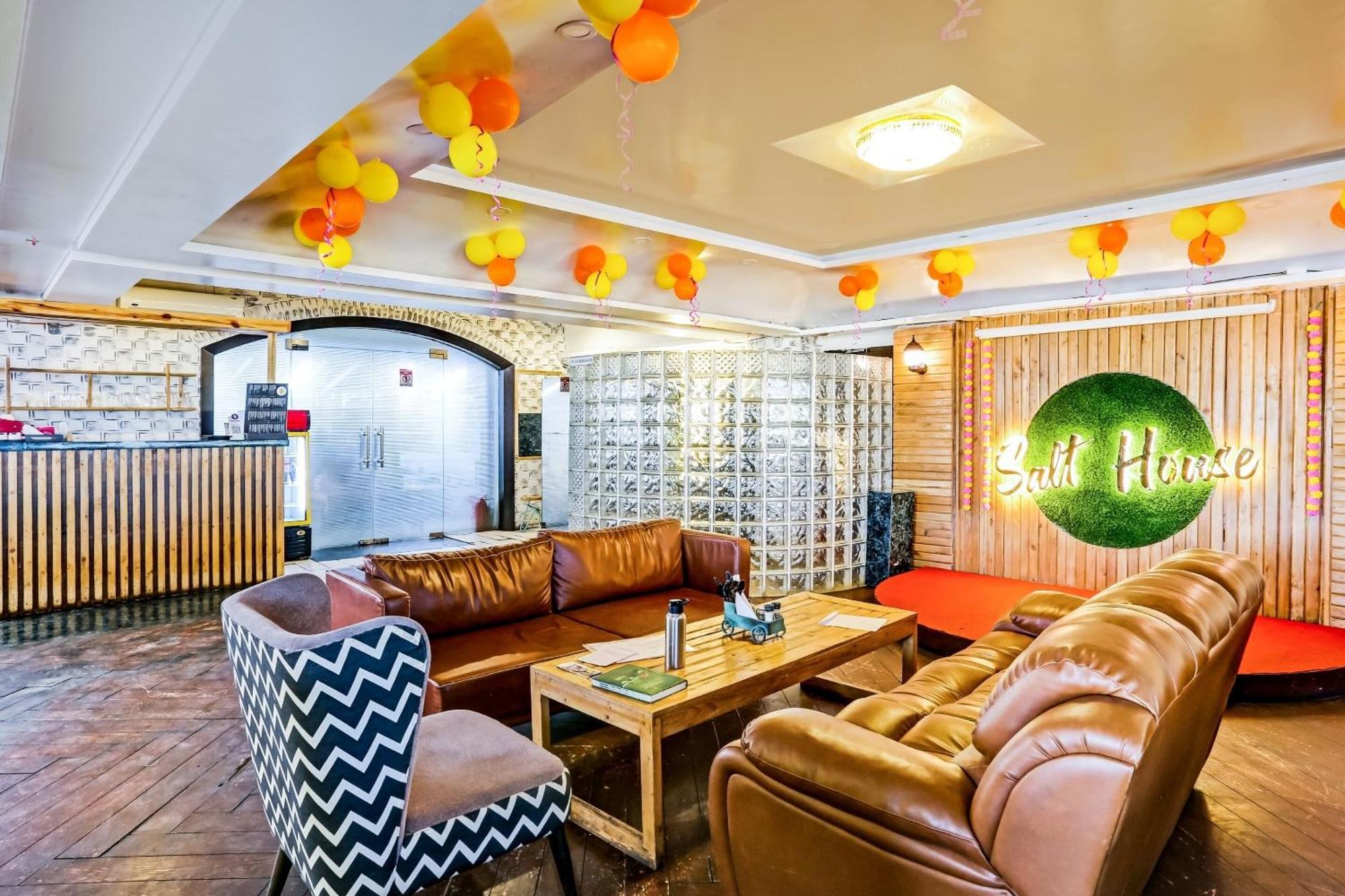 Oyo Salt House Hotel Mumbai  Buitenkant foto