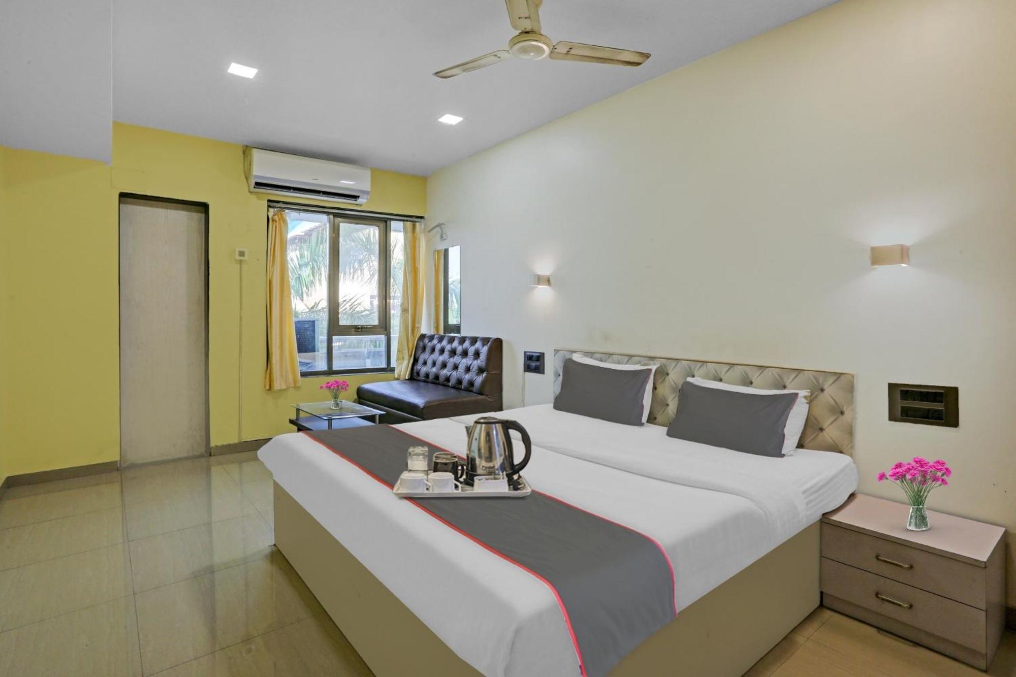 Oyo Salt House Hotel Mumbai  Buitenkant foto