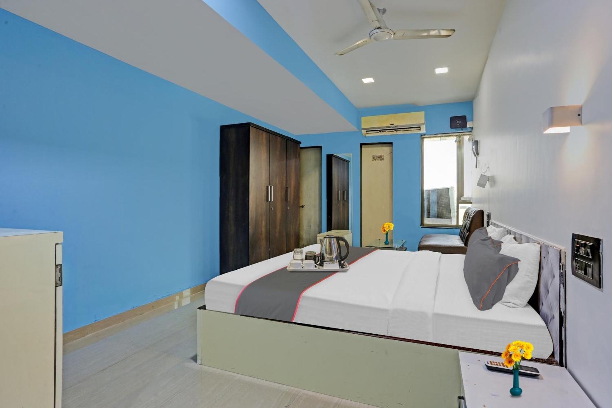 Oyo Salt House Hotel Mumbai  Buitenkant foto